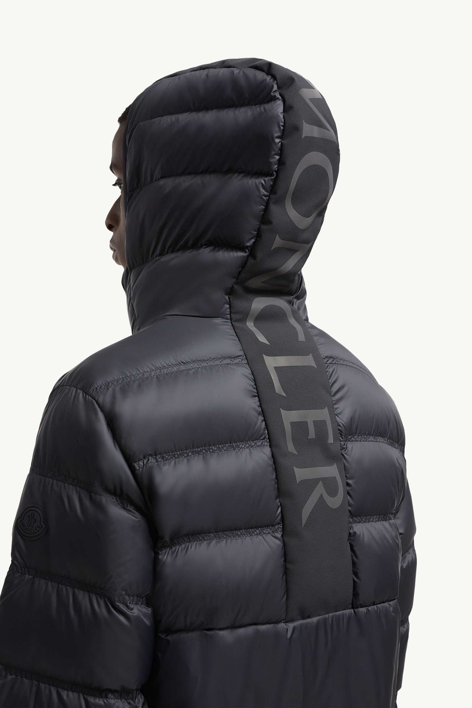 Moncler Gardy Hooded Short Down Jacket – Black 999 | Original Puffer || Superb - 